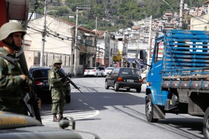 Rio lança plano ambicioso para retomar territórios dominados pelo crime