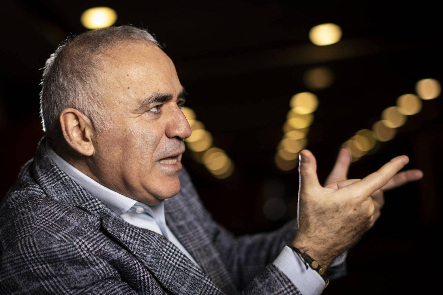 Kasparov supera anand em revanche histórica em st. louis