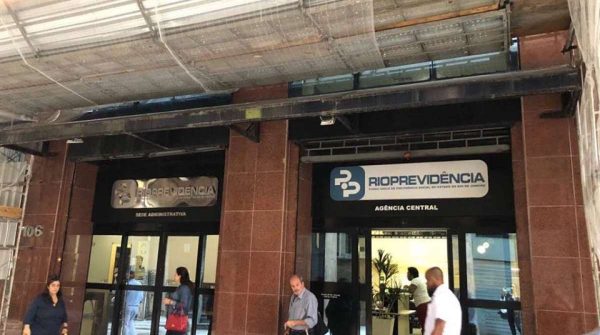 Rioprevidência impedido de investir em fundos do banco master pelo tce
