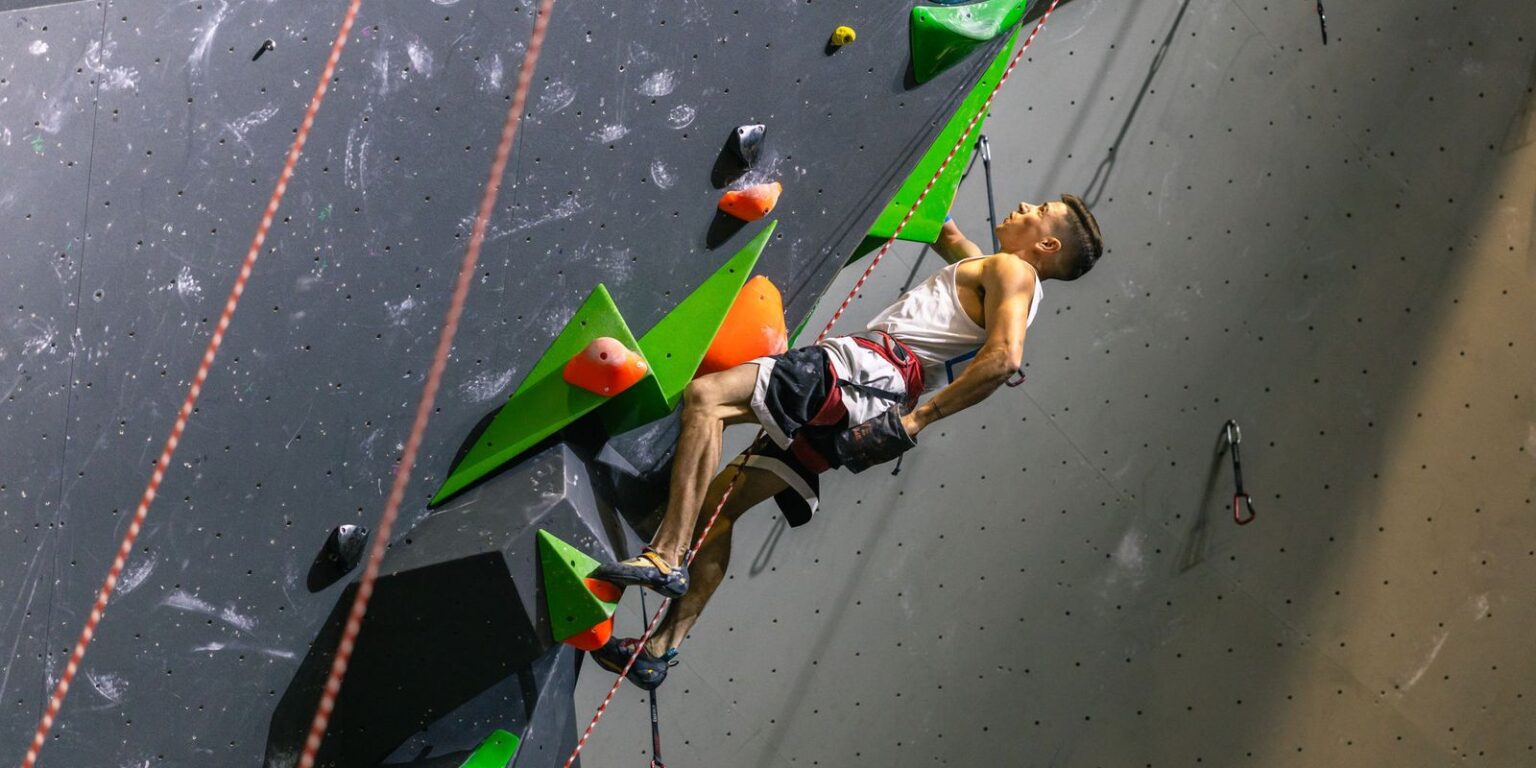 Paraescalada: brasileiro eduardo schaus conquista bronze na copa do mundo francesa