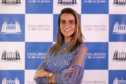 Vereadora propõe veto a política em shows pagos pela prefeitura do rio