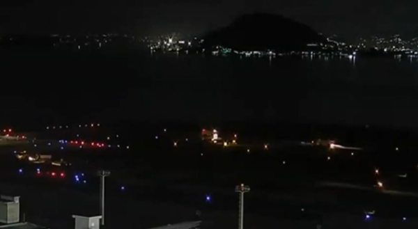 Apagão súbito mergulha rio em escuridão: 720 mil afetados