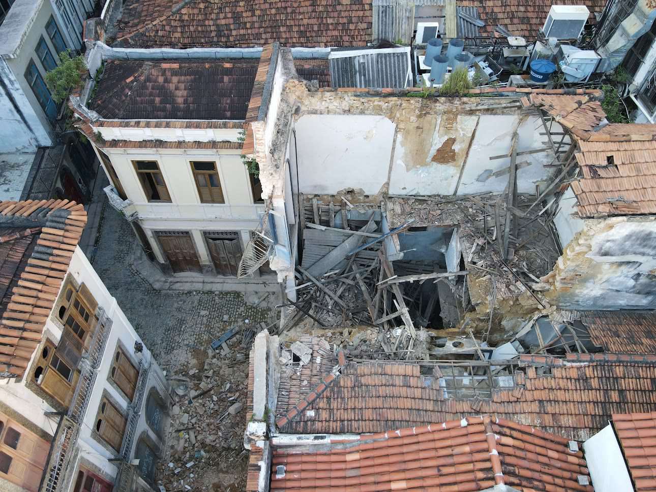 Câmara do rio autoriza prefeitura a intervir em imóveis com risco de queda