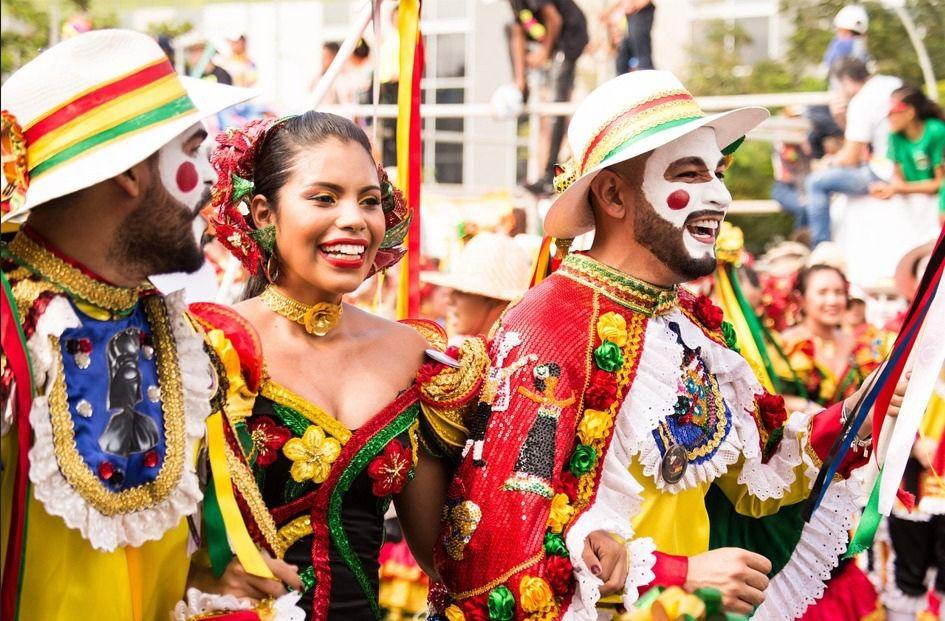 Câmara oficializa carnaval carioca como patrimônio imaterial da cidade