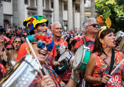 Carnaval 2026: rio aloca milhões para blocos de rua e escolas de samba