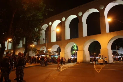 Lapa enfrenta crise: bares vazios pelo medo de metanol