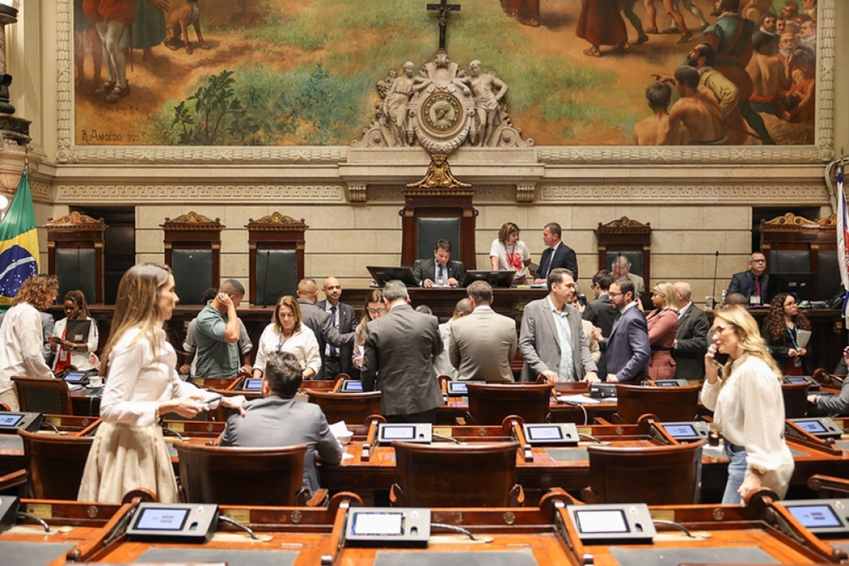 Câmara do rio libera pagamento de licenças especiais; benefício exclusivo a servidores