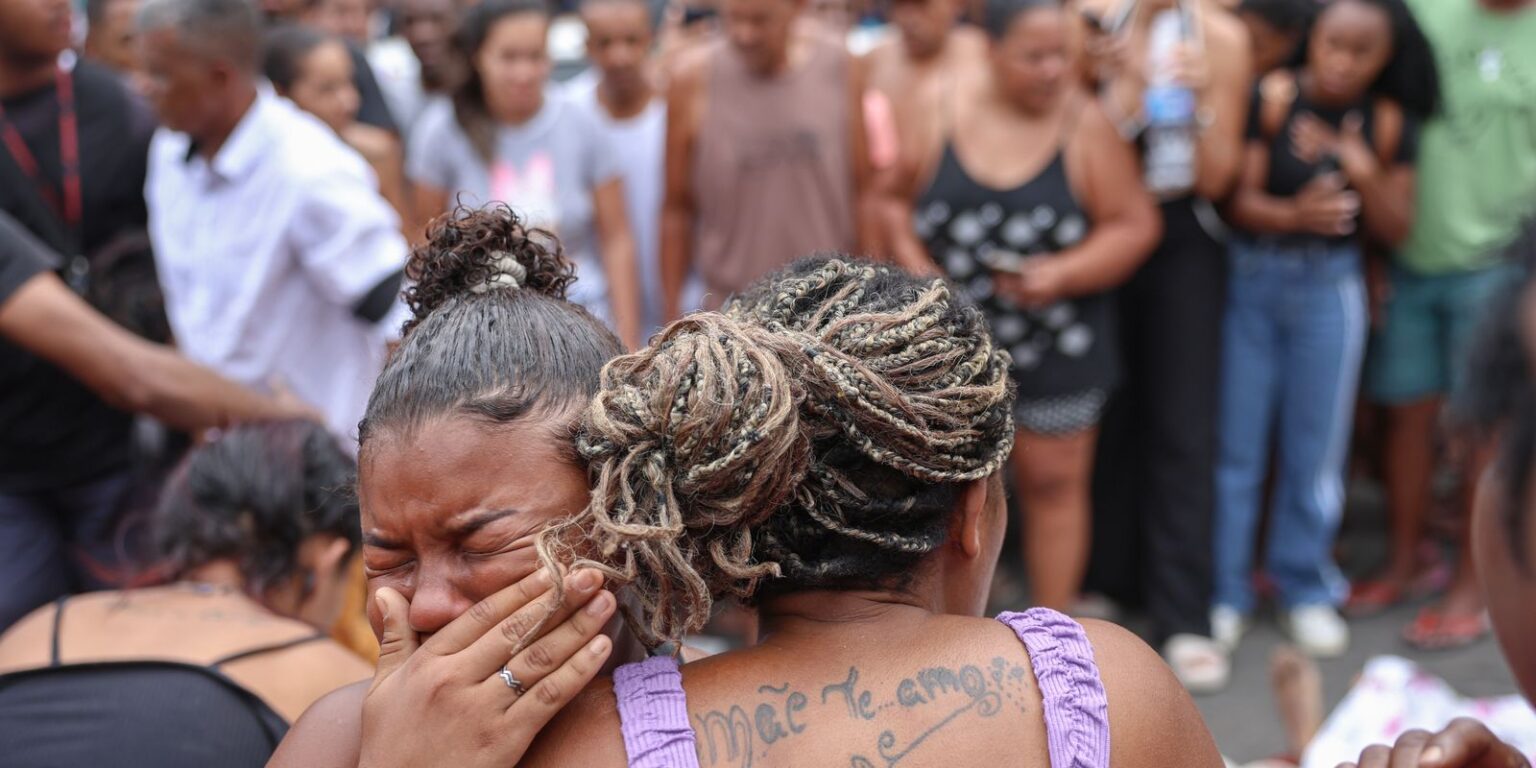 Mães em luto questionam letalidade de operação policial no rio