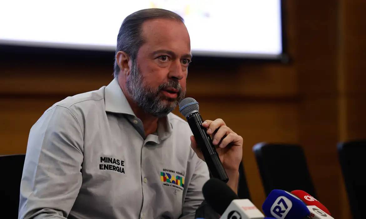 Ministro desconhece fundo do petróleo para transição energética anunciado por lula