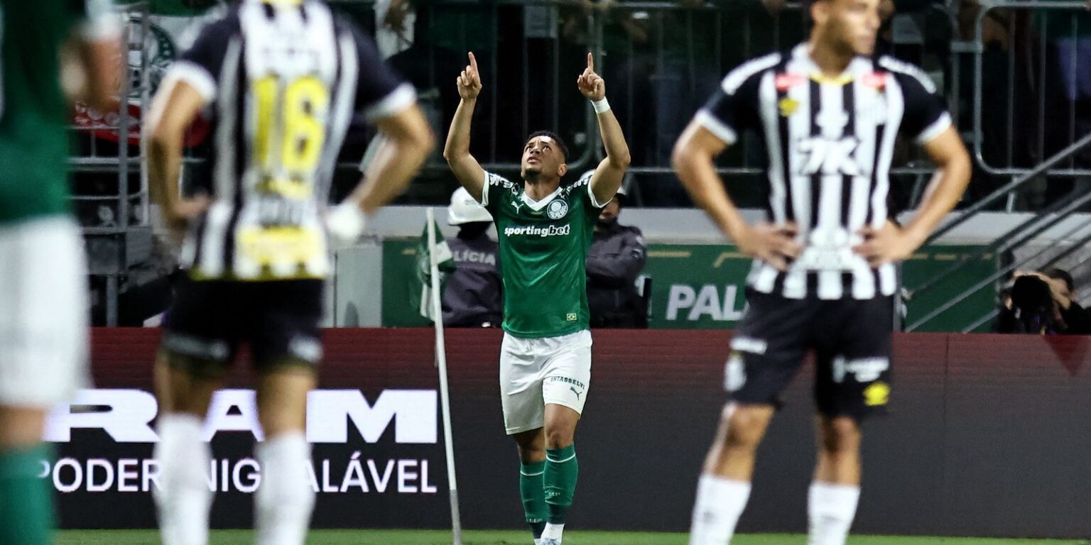 Palmeiras vence santos com dois gols de vitor roque no brasileirão