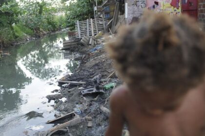 Unicef: privação severa atinge milhões de crianças em países de baixa renda