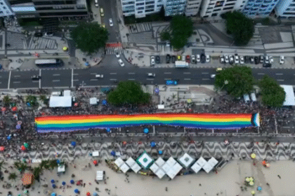Parada lgbti+ agita copacabana com recorde de investimento municipal