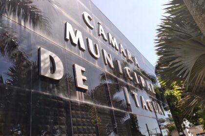 Câmara de itaguaí sofre multa pesada por ignorar decisão judicial