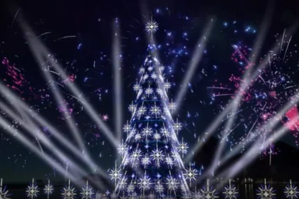 Botafogo inaugura árvore de natal flutuante com show e operação especial