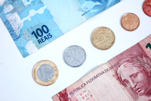 Auxílio-doença garante 13º salário? entenda os direitos do trabalhador afastado