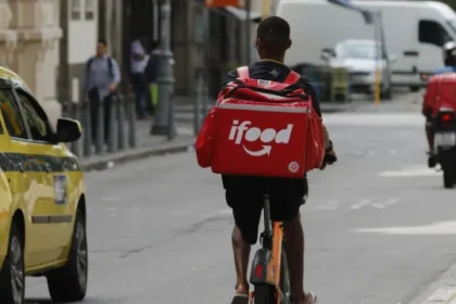 Ifood adere a programa municipal para segurança de motociclistas no rio