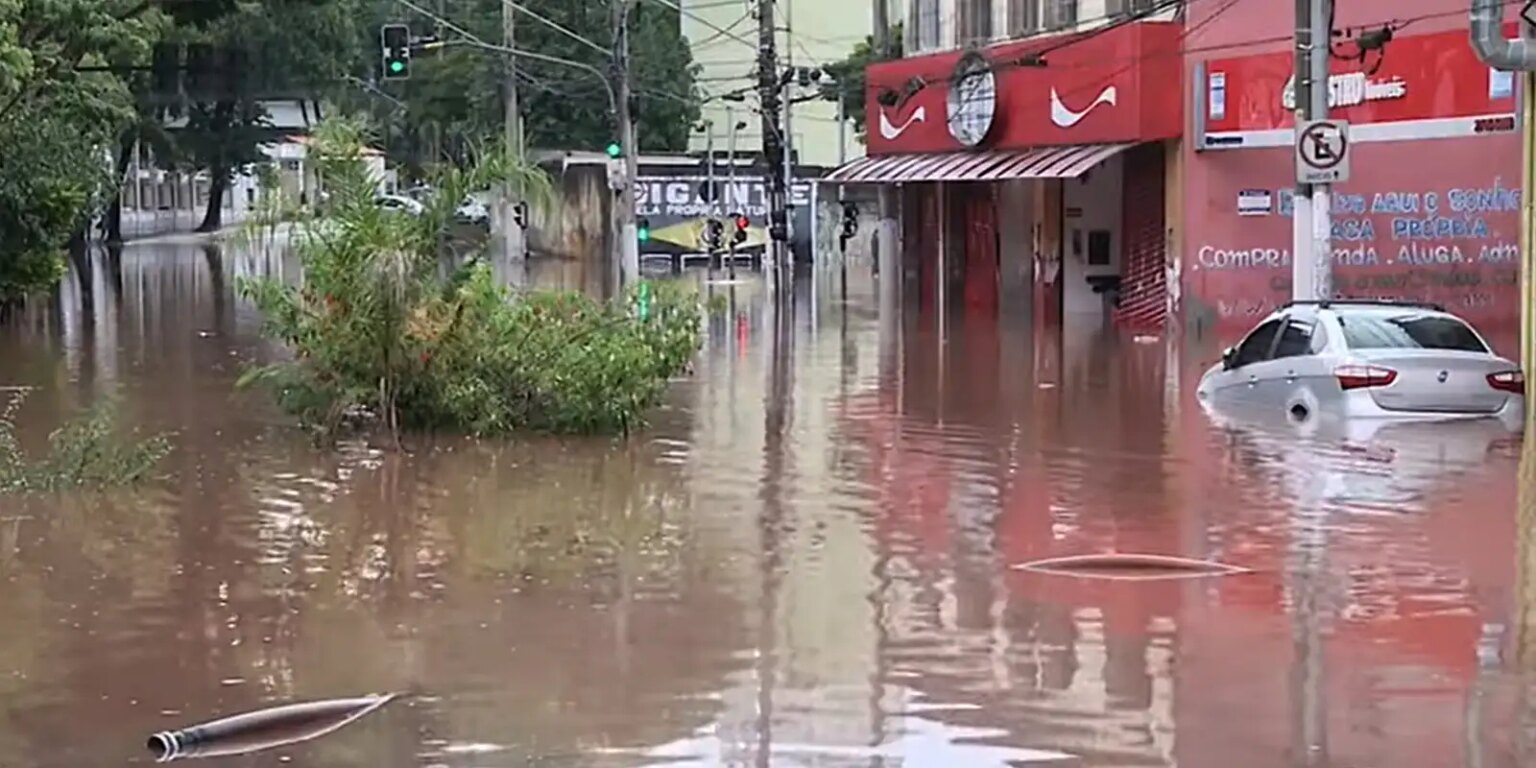 Domingo de finados tem chuva e tempo úmido em são paulo