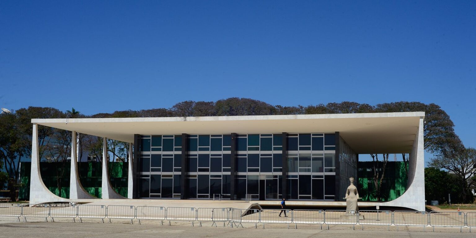 Stf reconhece omissão do congresso sobre imposto de grandes fortunas