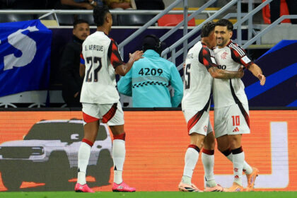 Arrascaeta brilha e leva Flamengo à semifinal do Intercontinental