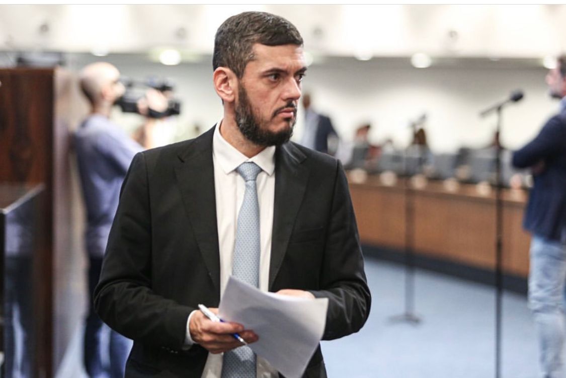 Pf prende presidente da alerj em armadilha na superintendência do rio