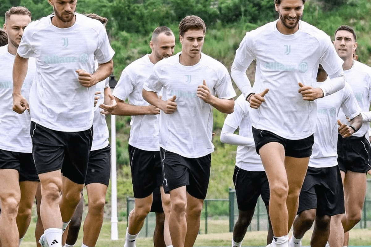 Família Agnelli recusa proposta da Tether por Juventus, afirmando não estar à