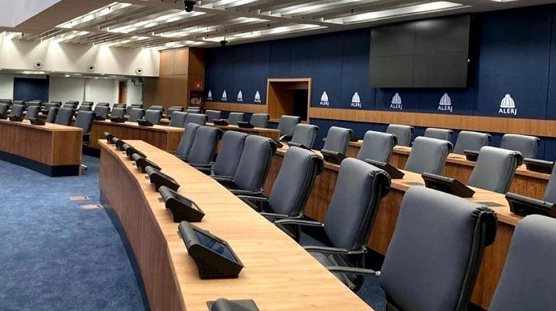 Alerj rejeita vetos de Cláudio Castro e altera salários e segurança pública