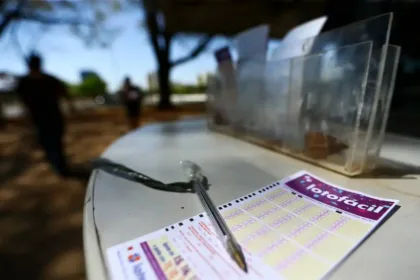 Lotofácil 3576: confira os números sorteados e o prêmio estimado