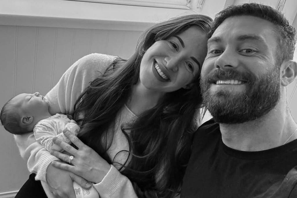 Chris Bumstead e Courtney King anunciam o nascimento da segunda filha