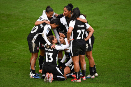 Corinthians feminino: a busca pelo inédito título mundial