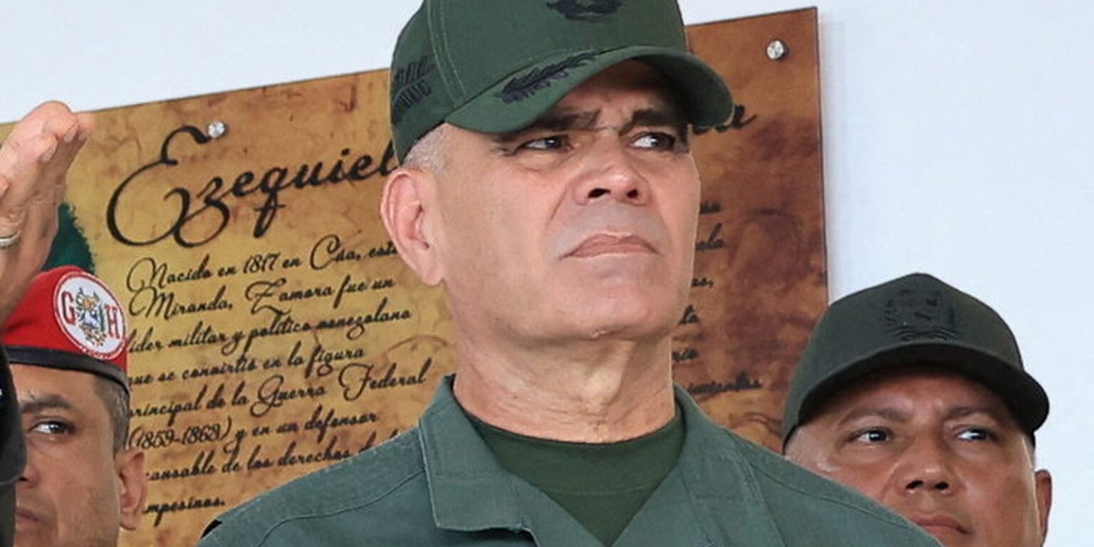 Ministro da defesa venezuelano relata mortes na Equipe de segurança de Maduro