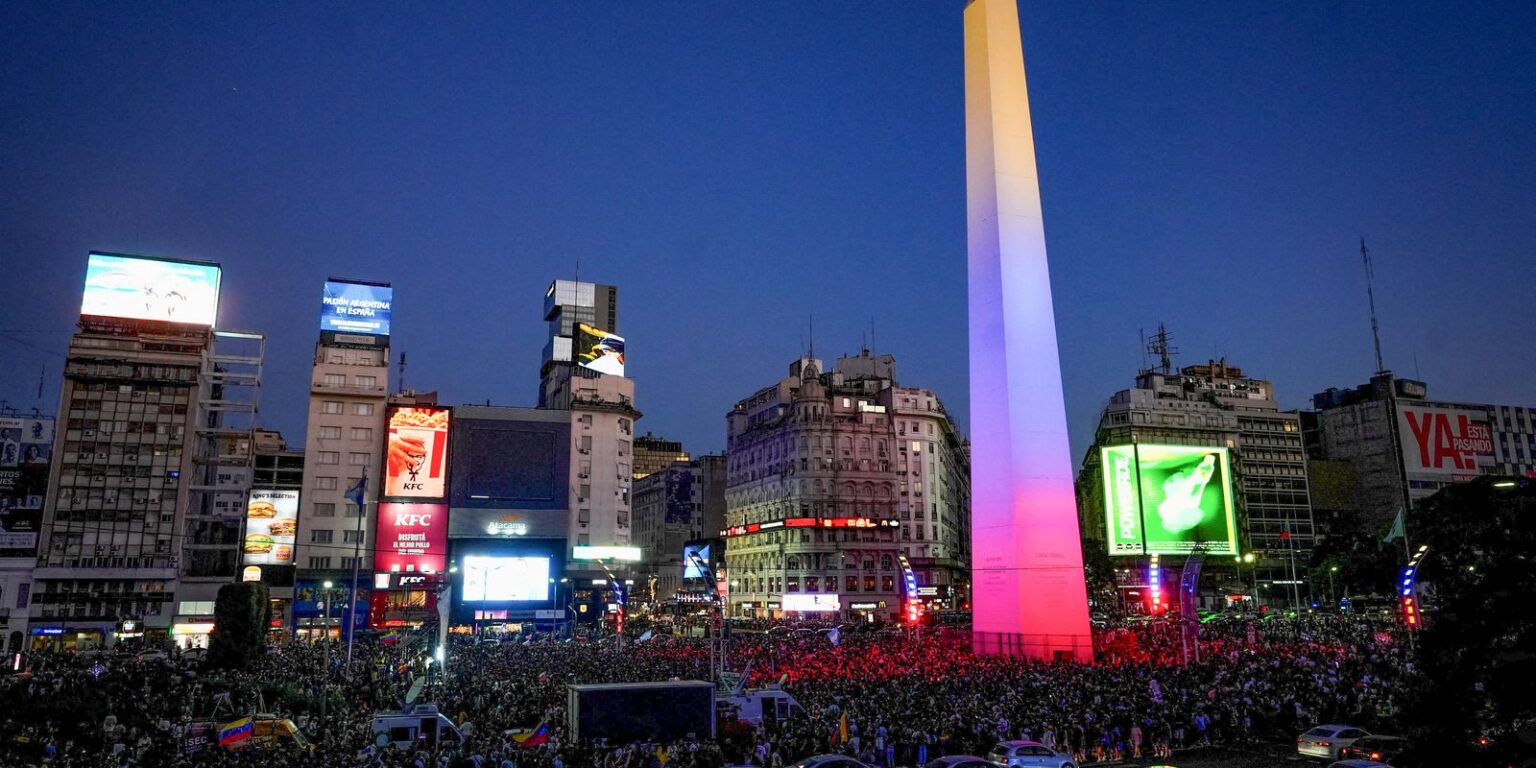 Venezuelanos no exterior reagem à captura de Maduro e ofensiva dos EUA