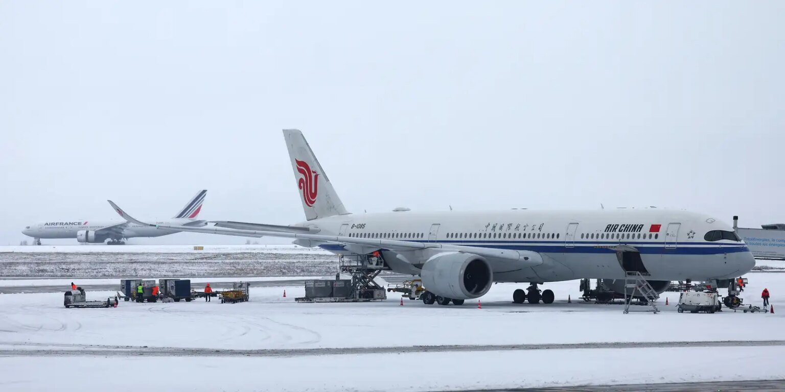 Tempestade Goretti: nevascas massivas cancelam voos na Europa
