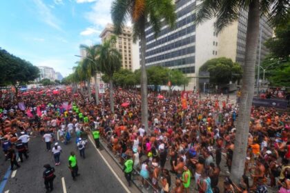 Rio de Janeiro prepara esquema especial de trânsito para megablocos no Centro