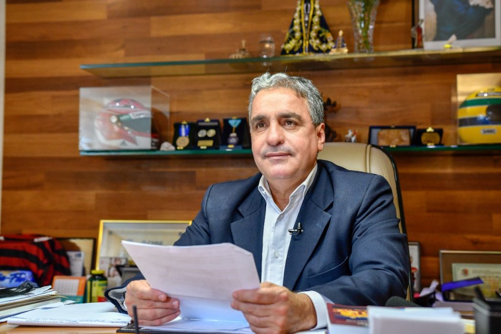 PT pressiona Ceciliano ao governo do Rio e ensaia ruptura com Paes