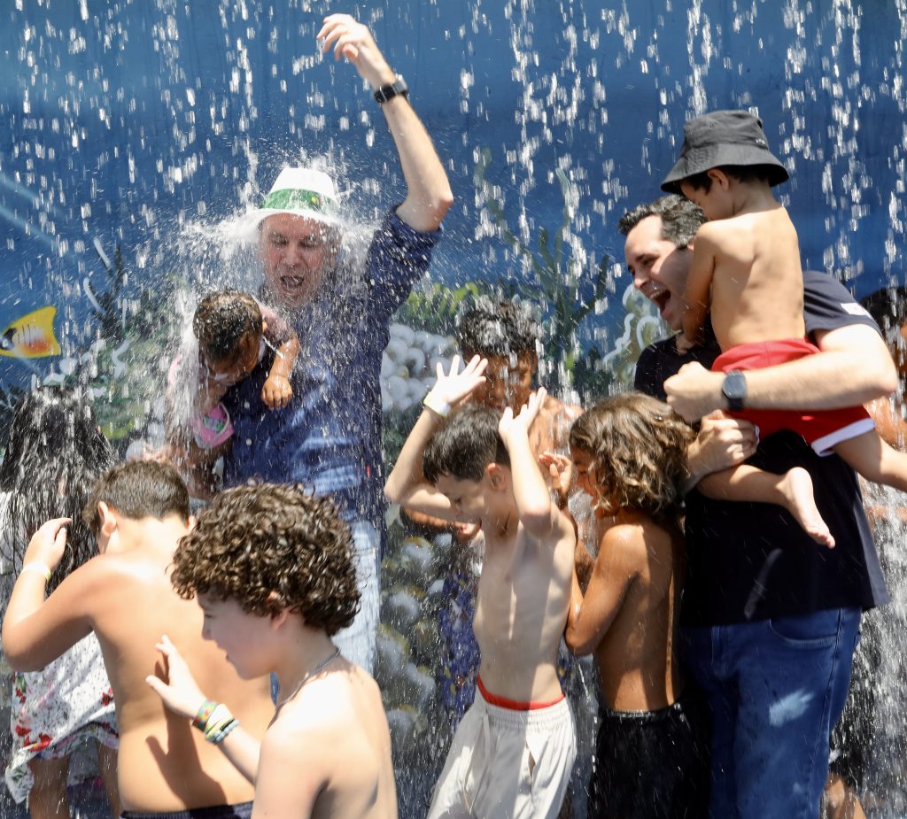 Eduardo Paes admite pré-candidatura e repassa gestão ao vice Eduardo Cavaliere