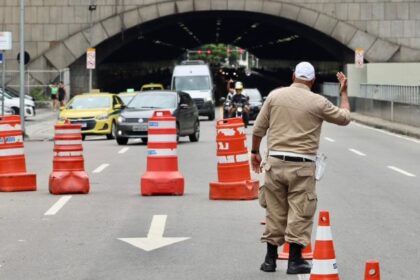 Réveillon no Rio: fiscalização municipal registra mais de 1.500 multas e 29