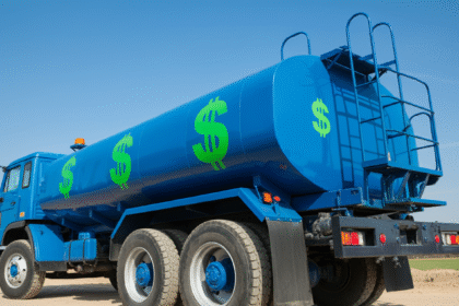 Alerj mantém veto e barra ressarcimento por caminhão-pipa no Rio de Janeiro