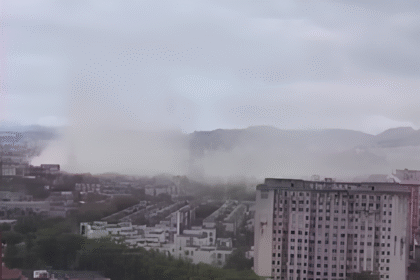 Incêndio atinge fábrica de vidros no Jacaré, Zona Norte do Rio