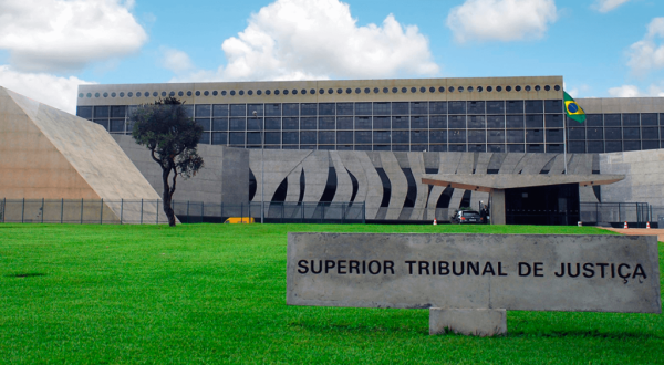 STJ mantém prisão preventiva de acusado de integrar milícia em Belford Roxo