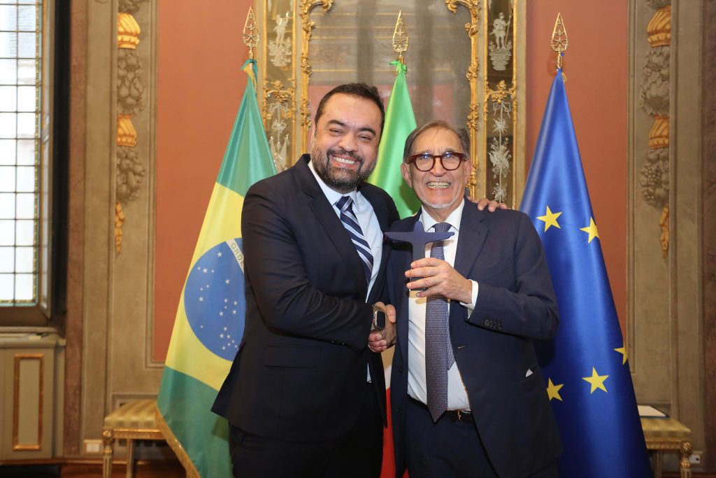 Governador Castro reforça laços entre Rio de Janeiro e Itália em Roma