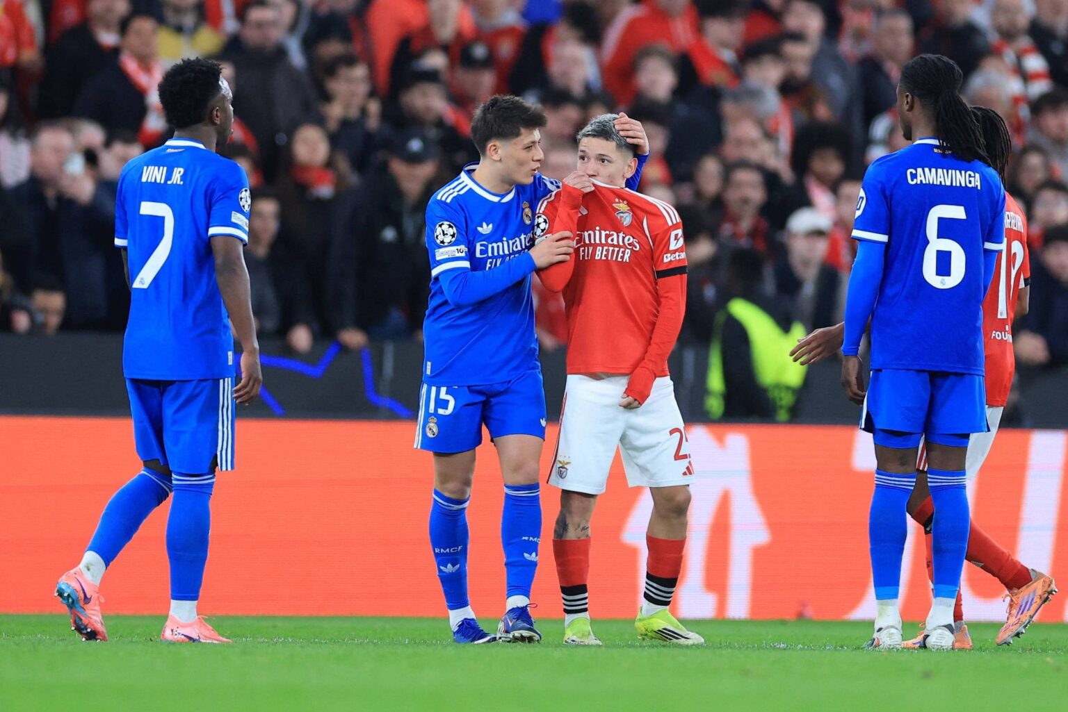 Testemunhos podem punir Prestianni por ofensa racial a Vinicius Jr.