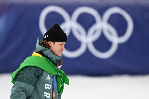 Lucas Pinheiro Braathen: o campeão olímpico que une esqui, samba e moda