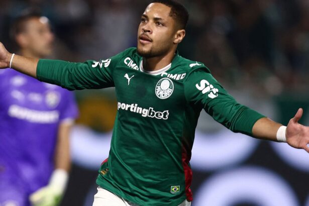 Palmeiras vence Fluminense e assegura liderança no Campeonato Brasileiro