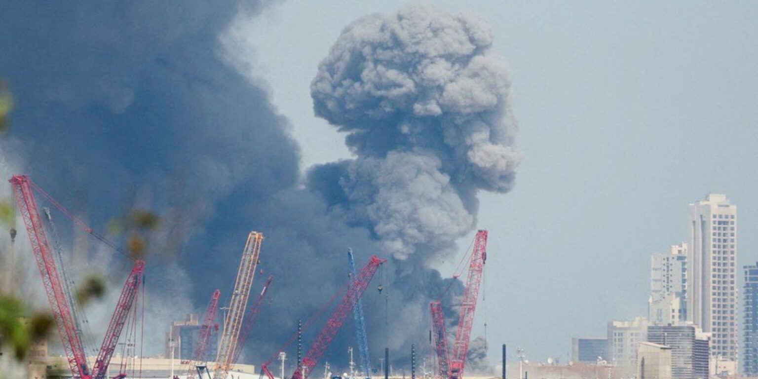 Israel e Estados Unidos atacam Irã, aumentando a tensão regional