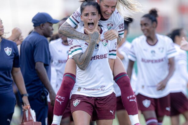 Fluminense supera Vitória Com gol nos acréscimos pelo Brasileirão Feminino