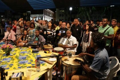 Rio de Janeiro reinventa o carnaval de rua com experiências autênticas