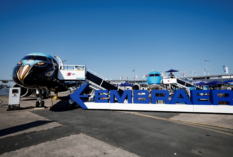 Política tarifária de Trump: isenção aeroespacial beneficia Embraer e setor dos EUA