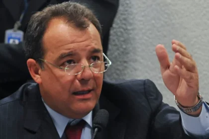 Celular revela pedido de Sérgio Cabral a Bacellar por adiamento de processo