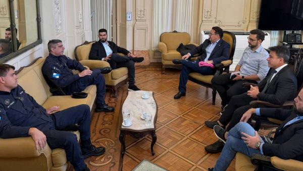 Câmara do Rio solicita choque de ordem na Cinelândia após aumento de