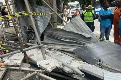 Ambulante morre após queda de andaime em Copacabana; Paes cobra apuração